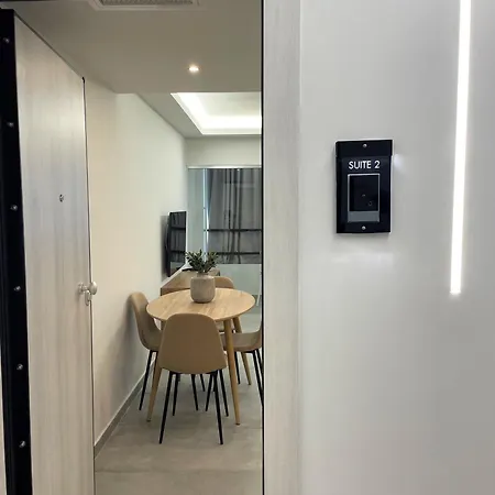 Chic Centre Apartment